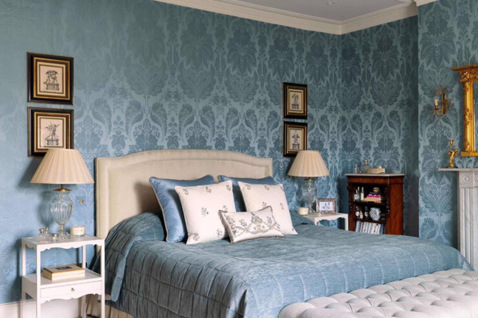 damask wallpaper